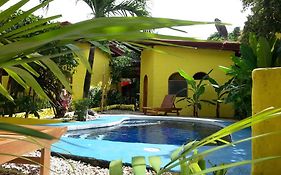 Casa Amarilla Samara Guest House Costa Rica
